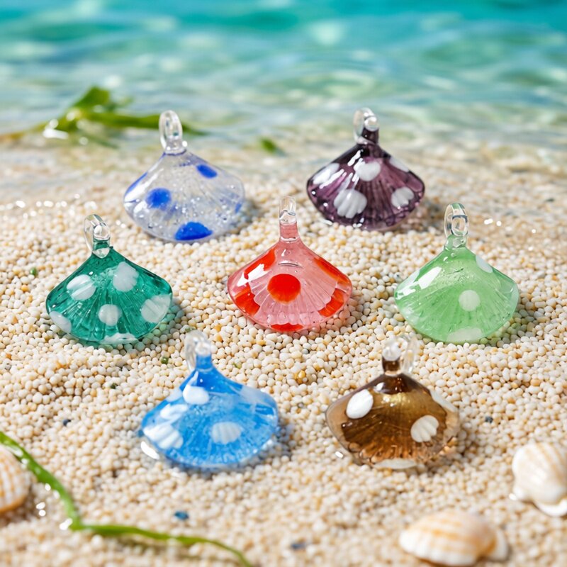 Marine Aquarium Europe - Colorful Mini Sea Shell Charm Glass