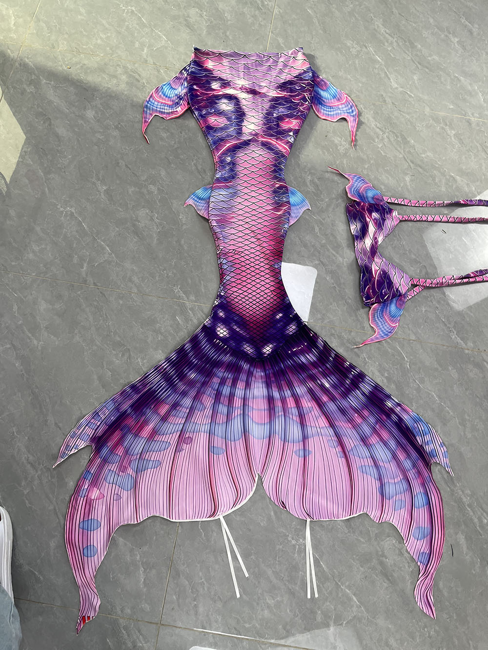 Original Color Mermaid Tail Me - đánh giá và giá Aquarium & Marine Museum Universiti Malaysia Sabah Kota Kinabalu Sabah